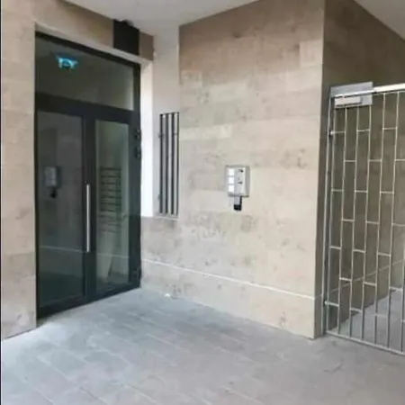 New Building In The Hearth Of Budapest Free Parking Exterior photo